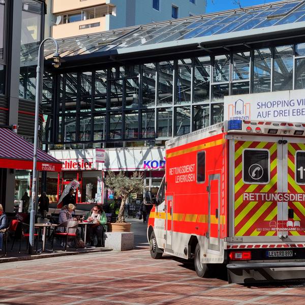 Ein Rettungswagen in Wiesdorf