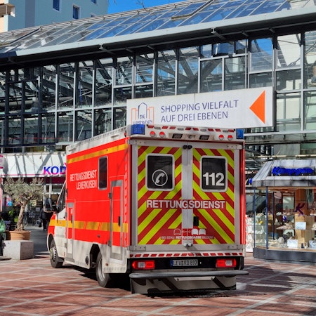 Ein Rettungswagen in Wiesdorf