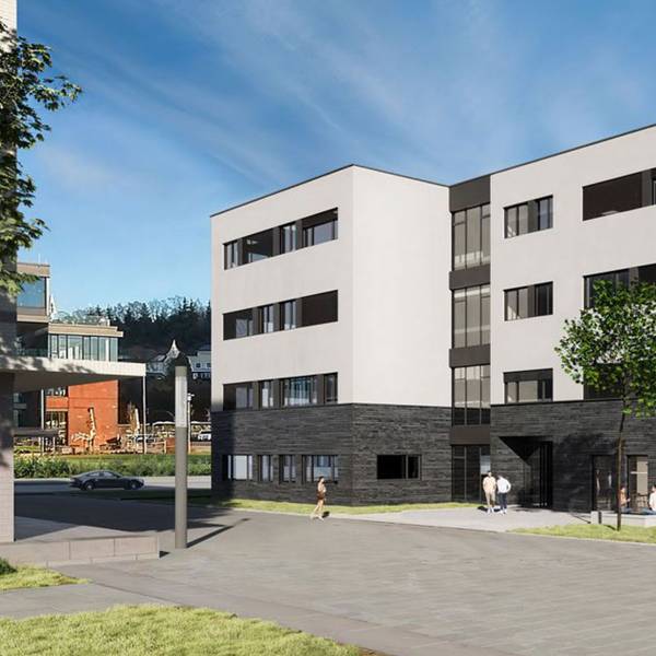 Eine Ansicht auf Agewis III vom Gummersbacher Stadtgarten aus, links die Halle 51.