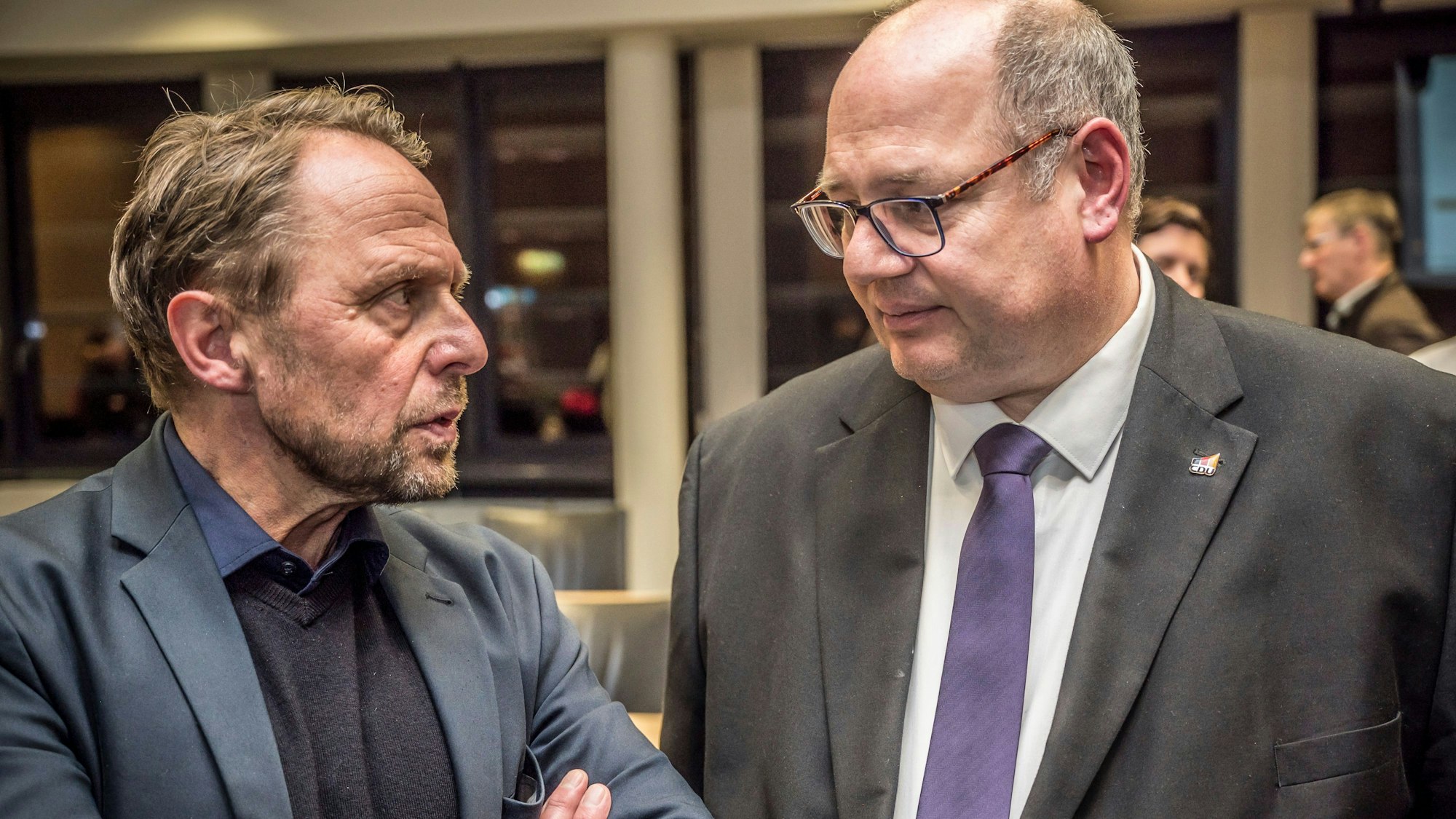 Oberbürgermeisterkandidaten: Uwe Richrath (SPD)  und Stefan Hebbel (CDU).