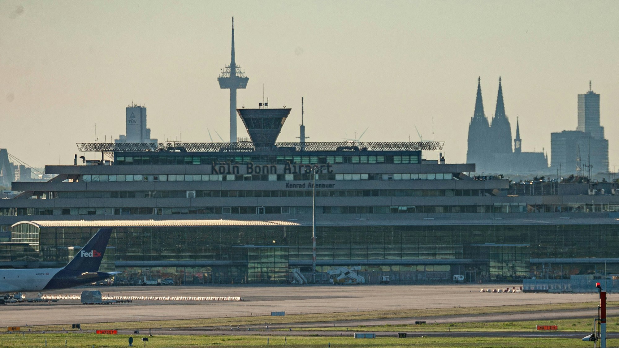 Der Flughafen Köln-Bonn.