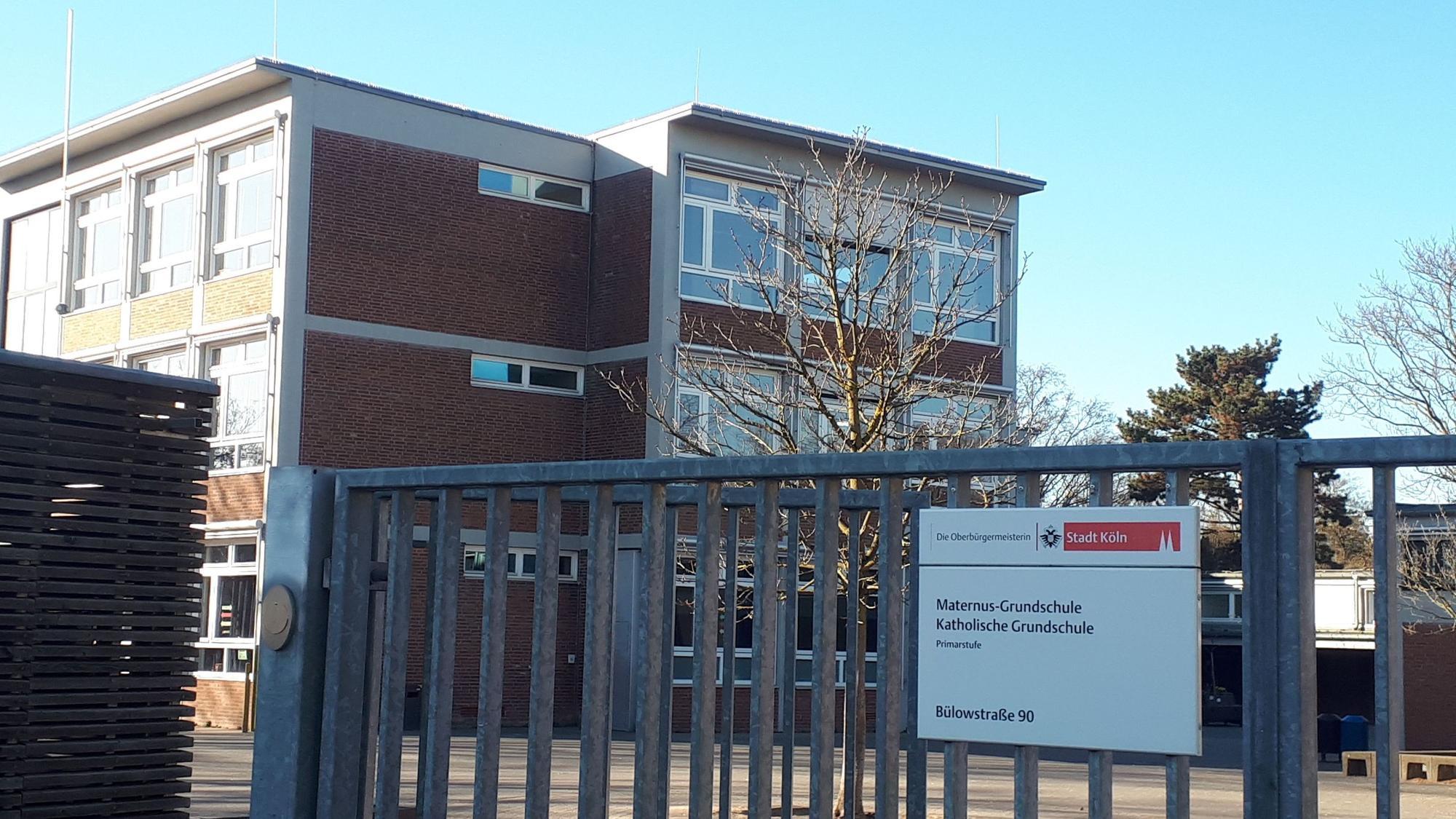 An der Maternus-Grundschule stimmten eine überwältigende Mehrheit der Eltern dafür, die bislang katholische Schule zur Gemeinschafts-Grundschule umzuwandeln.
