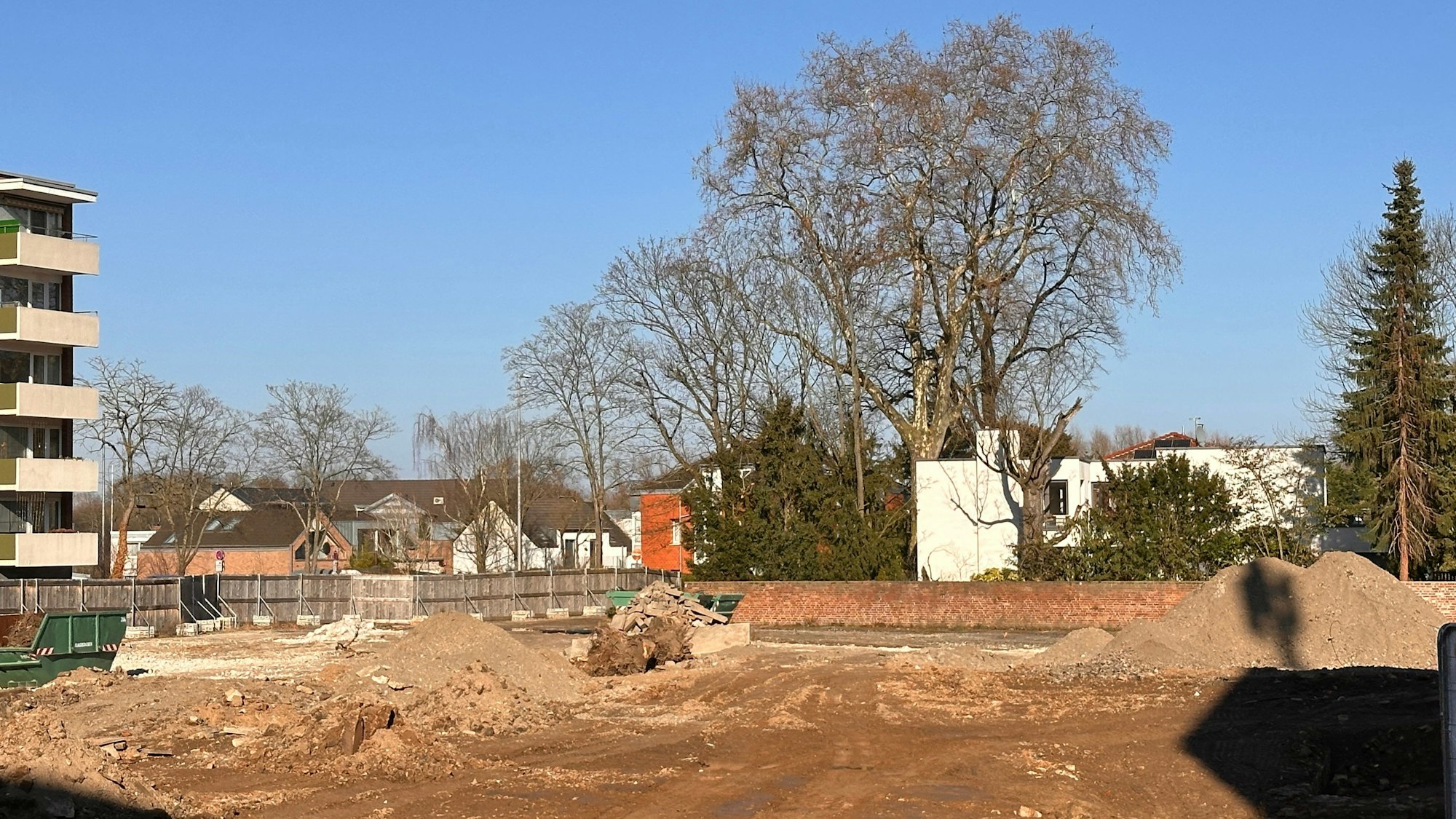 Baustelle des geplanten Neubau des Bezirksrathaus Rodenkirchen.