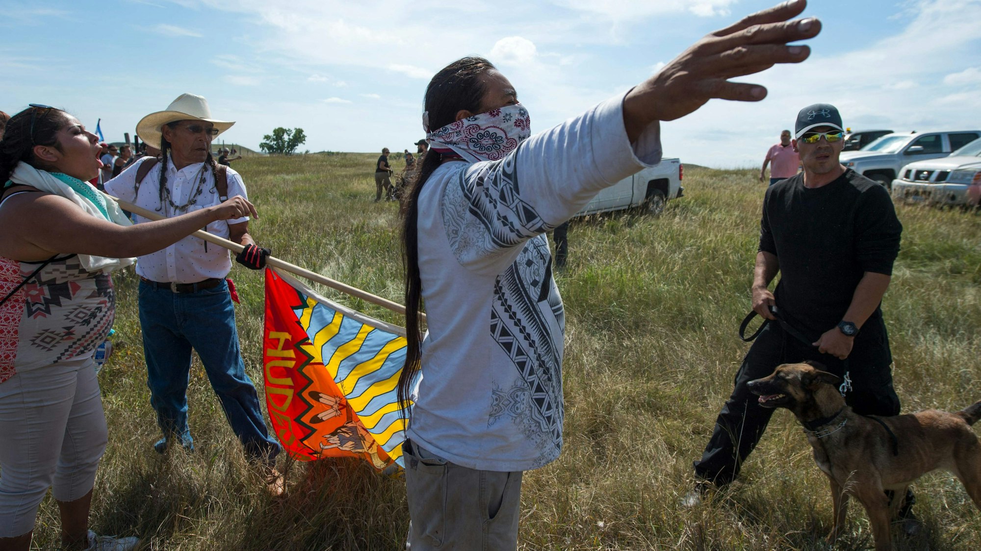 Die Umweltschutzorganisation Greenpeace ist von einem Gericht im US-Bundesstaat North Dakota zur Zahlung von mehreren hundert Millionen Dollar Schadenersatz an den Betreiber einer Ölpipeline verurteilt worden.