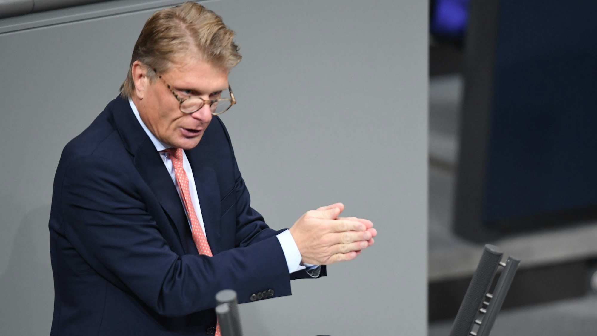 Thomas Bareiß (CDU/CSU) spricht im Plenum des Deutschen Bundestages.