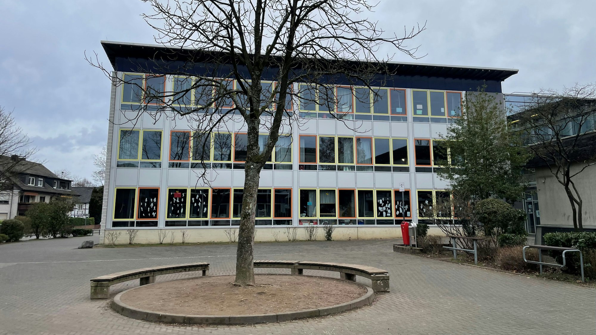 Die Sekundarschule Leichlingen muss neu gebaut werden. (Archivfoto)