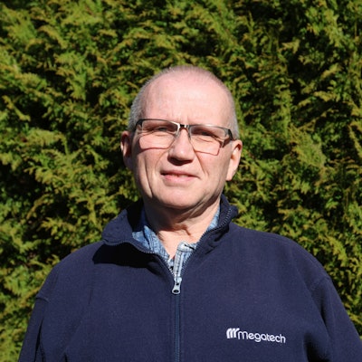 Dietmar Wirths (61) ist nicht nur der dienstältestes Produktionsmitarbeiter von Megatech Industries in Waldbröl-Hermesdorf, sondern dort der älteste überhaupt. Ein Jahr vor der Rente verliert er dort seinen Job.