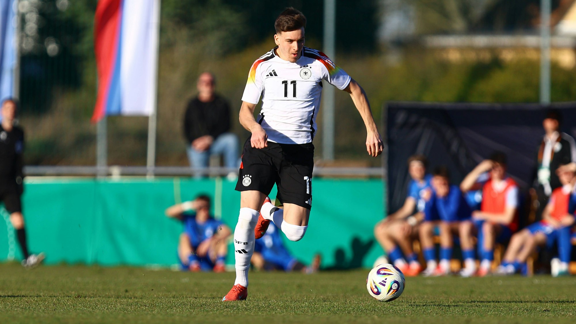 Ist in der kommenden Saison für den 1. FC Kölnam Ball: Said El Mala