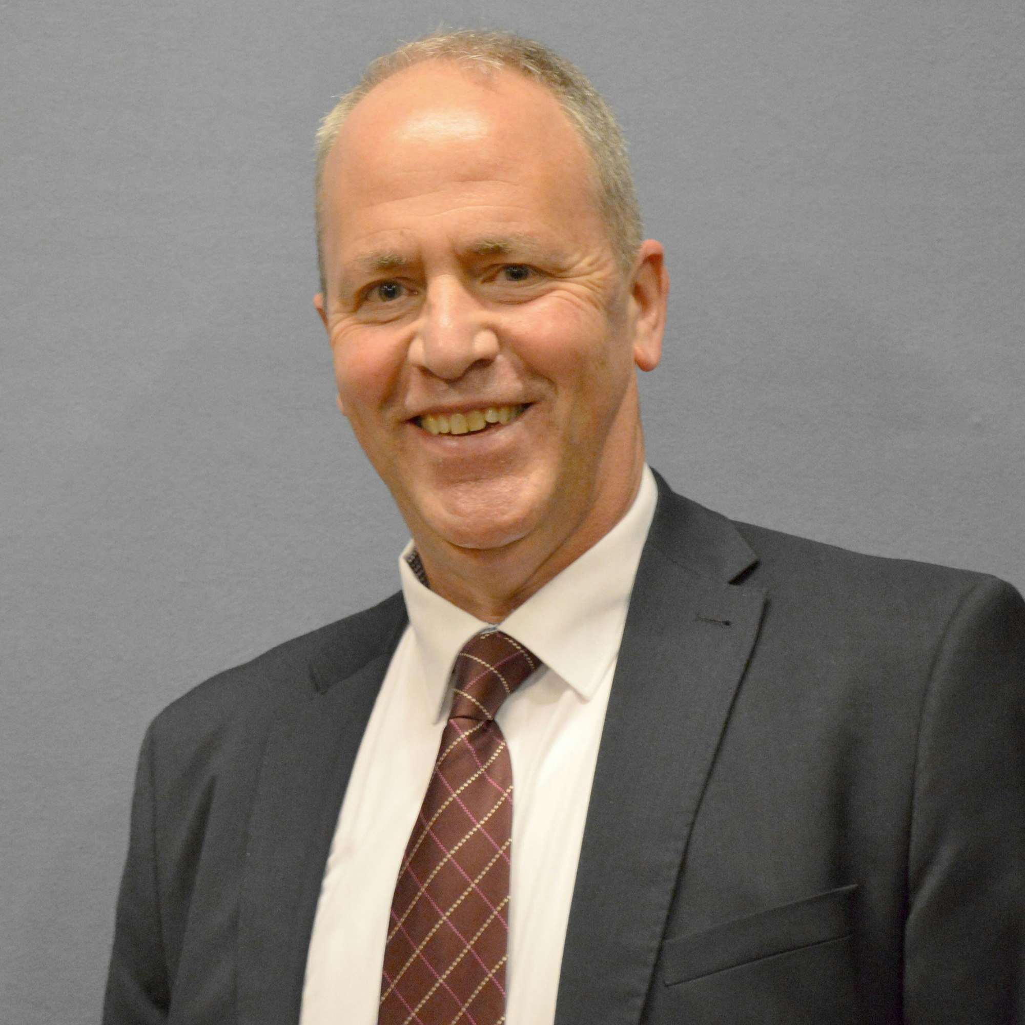 Porträtfoto von Hermann-Josef Esser