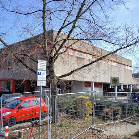 Schulzentrum Neuenhof, Mensagebäude