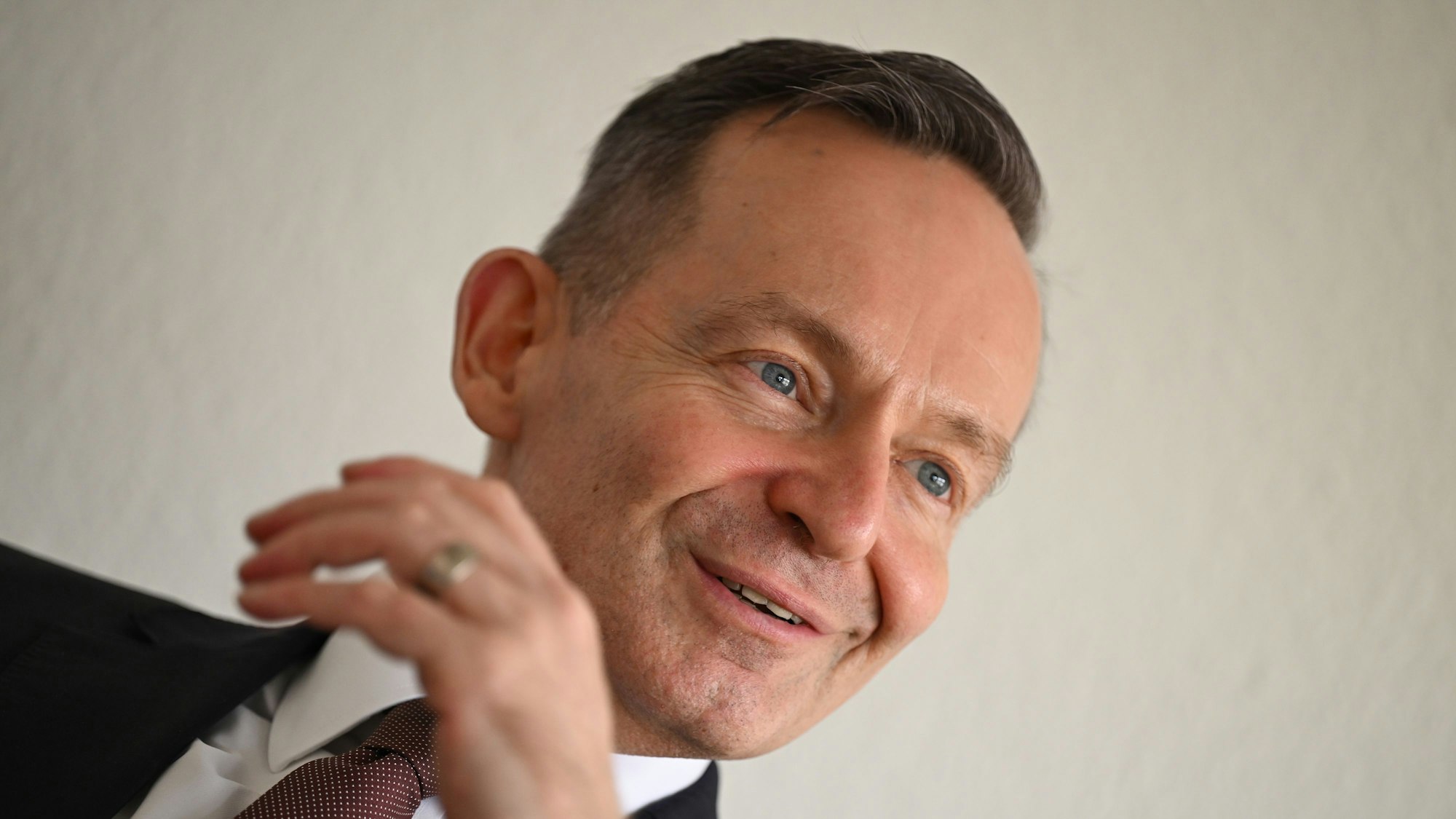 Volker Wissing, noch amtierender Bundesverkehsminister, spricht in einem Interview über die Rosenmontags-Motivwagen. (Archivbild).