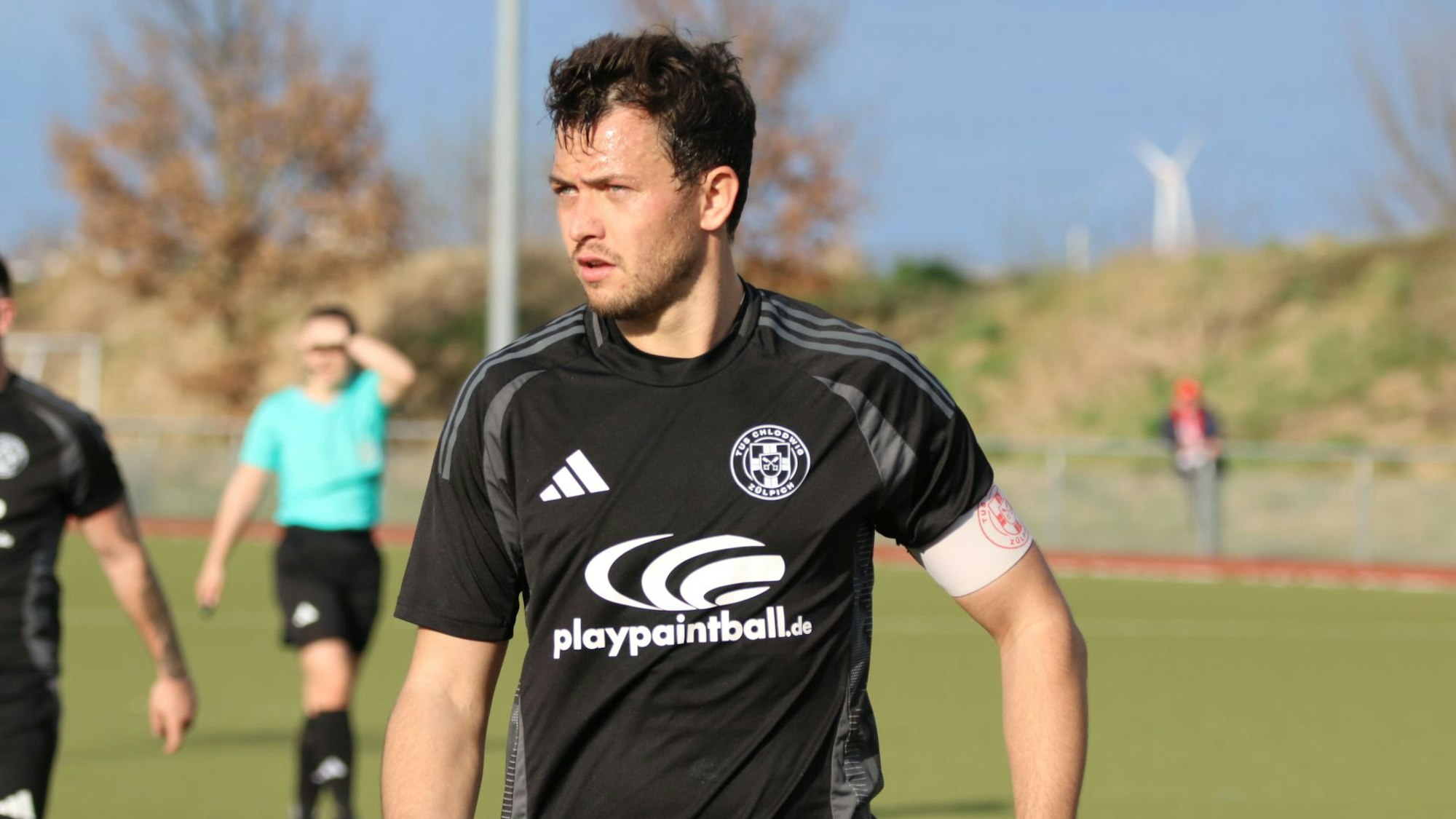 Das Bild zeigt Georg Salmon.