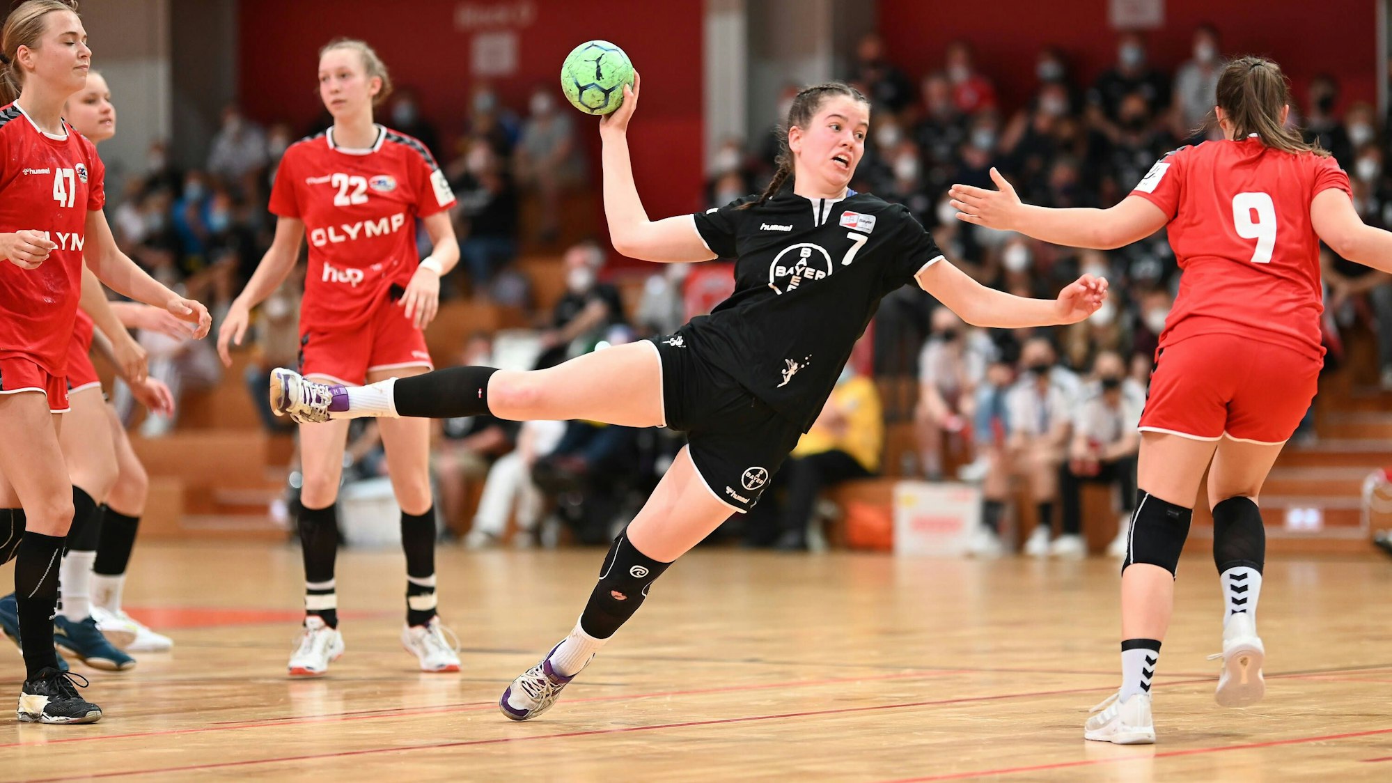 Handball I Final 4 DM I TSV Bayer 04 Leverkusen - SG BBM Bietigheim I 05.06.2021 Wurf durch Lea Flohr 7, TSV Bayer Leverkusen *** Handball I Final 4 DM I TSV Bayer 04 Leverkusen SG BBM Bietigheim I 05 06 2021 Throw by Lea Flohr 7, TSV Bayer Leverkusen Copyright: xBEAUTIFULxSPORTS/Schlikisx