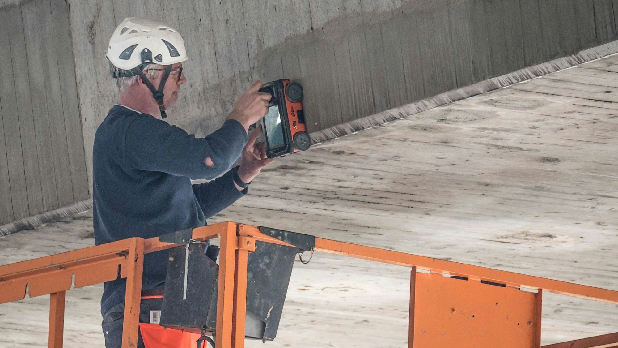 In einigen Bauwerken aus der Zeit wurde eine schlechte Stahlqualität verbaut, auch das wird geprüft.