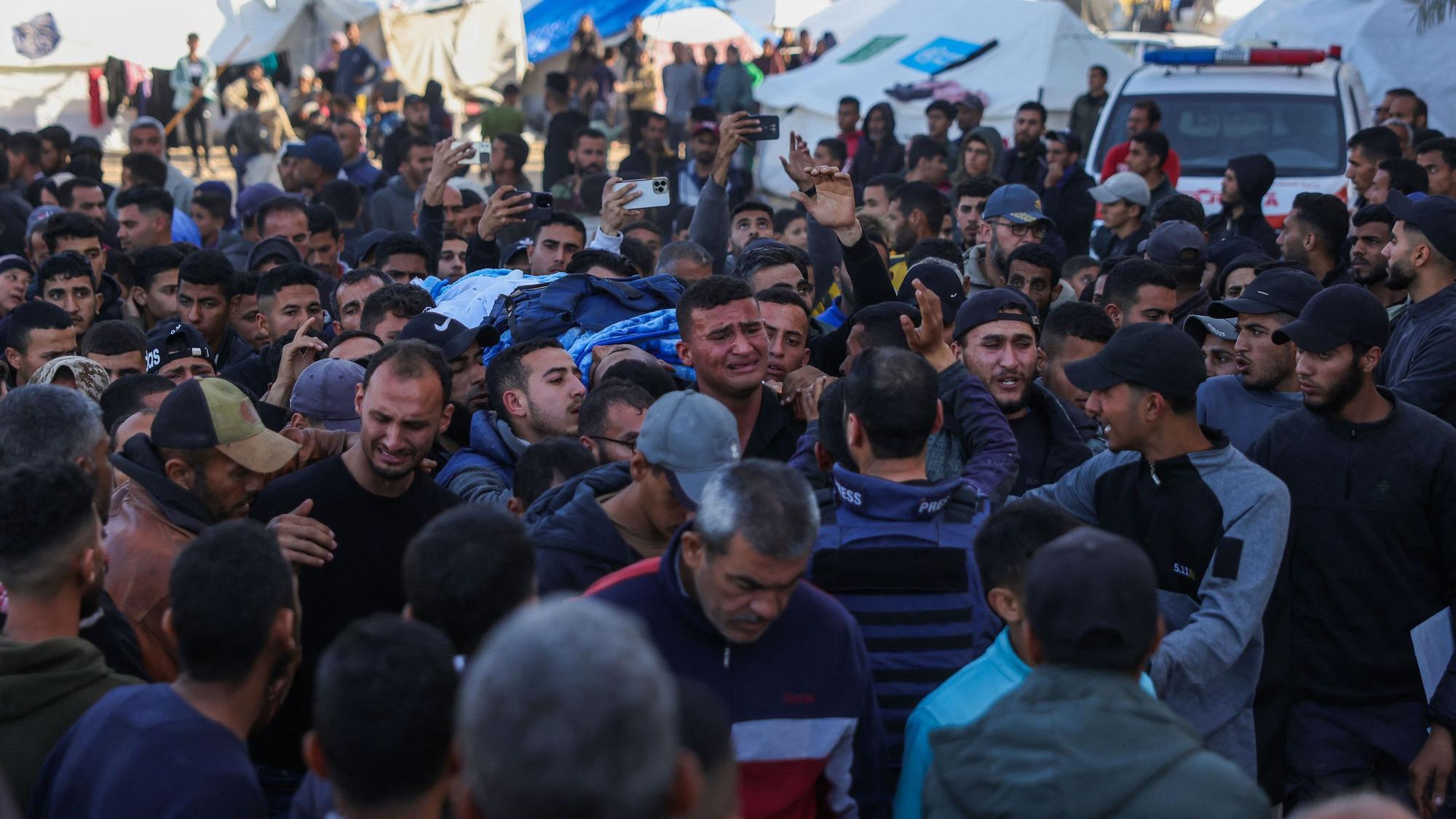 Die von Israel beschlossene Einrichtung einer neuen Behörde zur „freiwilligen“ Ausreise von Palästinensern aus dem Gazastreifen hat in Israel und im Ausland Kritik ausgelöst.