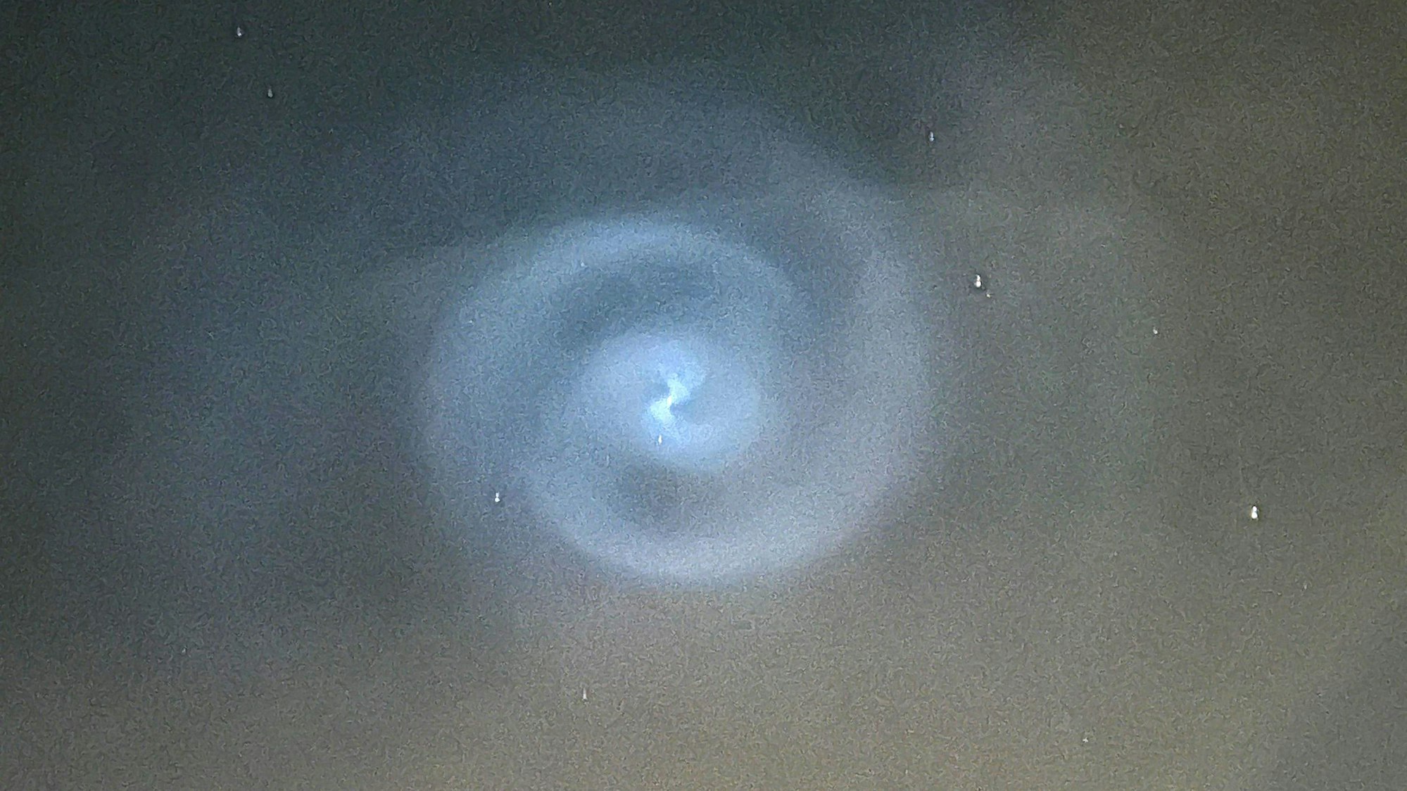 Eine Spirale sorgte am Nachthimmel über Deutschland für jede Menge Spekulationen.