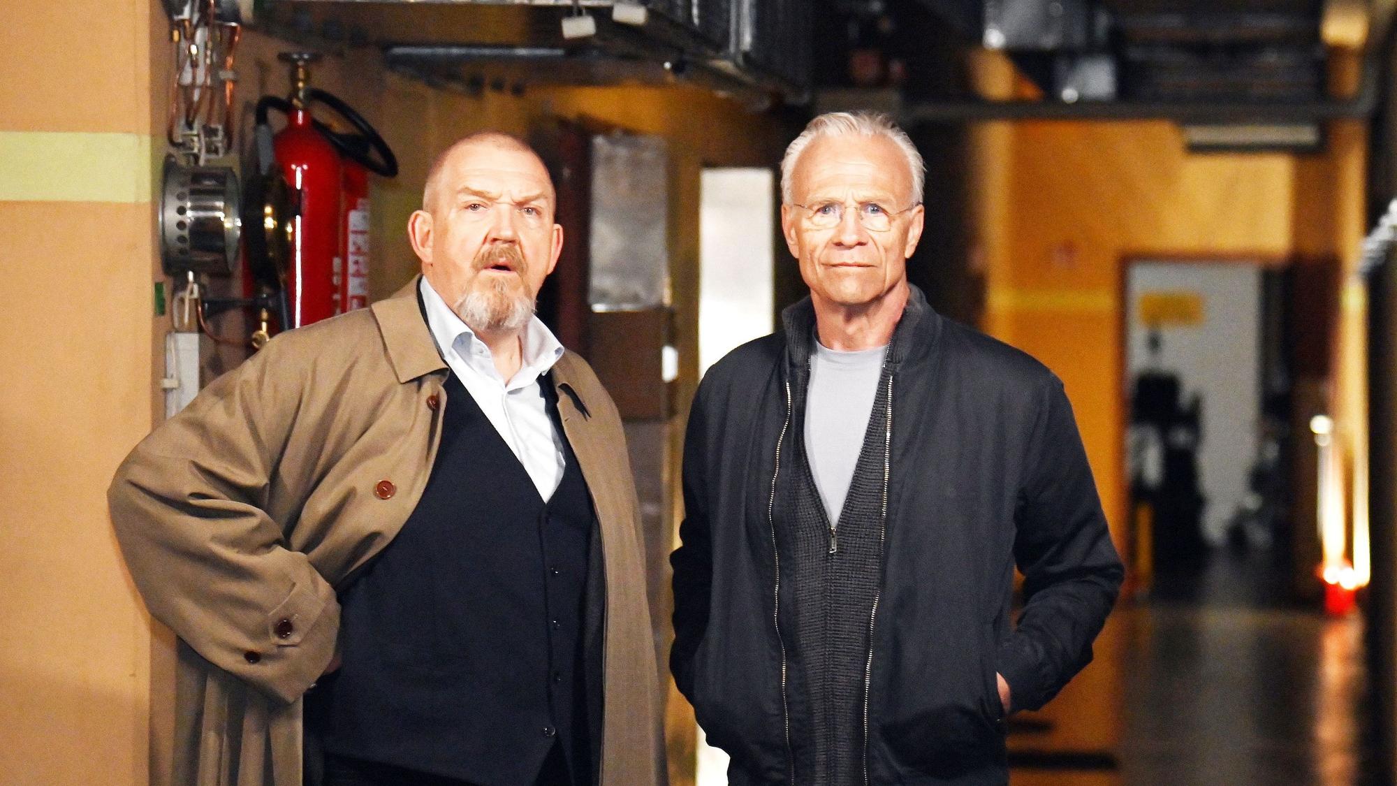 Pressetermin mit Foto von den Kommissaren im Bunker und einer Ankündigung zu Dreharbeiten und Handlung des Tatorts. Dietmar Bär (li.) und Klaus J. Behrendt.