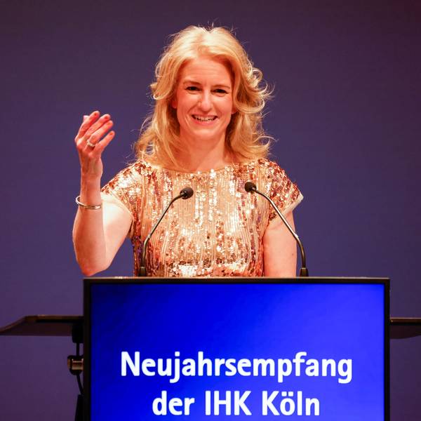 09.01.2025
Köln, NRW
Nicole Marianne Grünewald, Präsidentin der IHK Köln, spricht beim Neujahrsempfang der IHK Köln in der Flora.
+++ NO MODEL RELEASE +++
+++ No Property Release +++
Ab dem Zeitpunkt der ordnungsgemäßen Lieferung des Bildmaterials durch den Urheber ist der Bildnutzer für dessen sachgemäße Verwendung verantwortlich. Der Bildnutzer trägt die Verantwortung für die Betextung sowie die sich aus der konkreten Veröffentlichung ergebenden Sinnzusammenhänge. © Thomas Banneyer