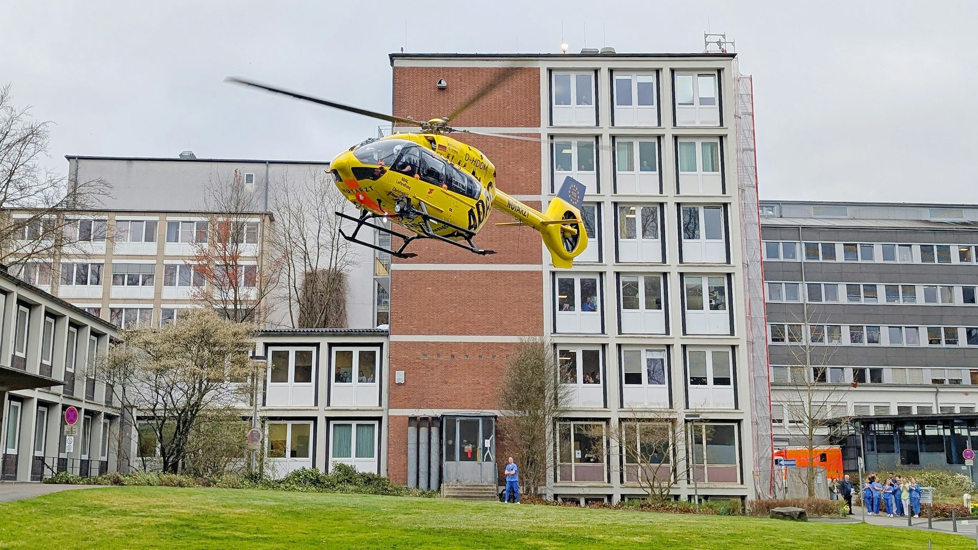 Hubschraubereinsatz am Klinikum Leverkusen