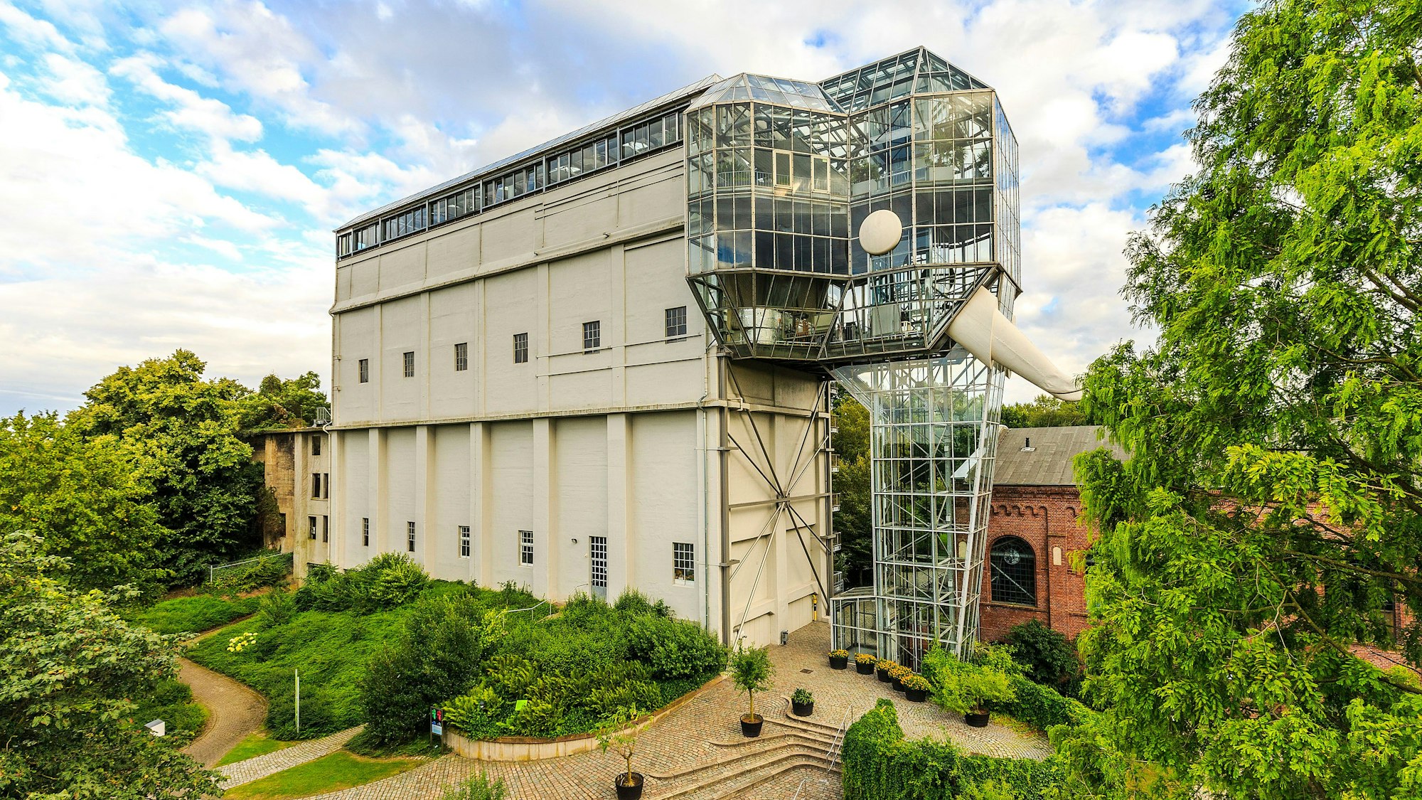 Der Elefant im Maximilianpark hat einen gläsernen Kopf.