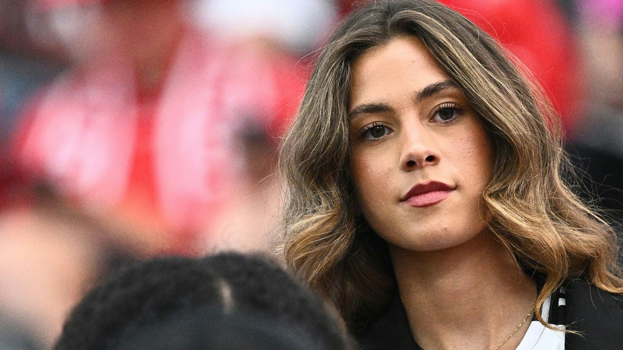 Ging mit Kai Havertz nach dessen Wechsel zum FC Chelsea mit nach London: Sophia Havertz (früher Weber)