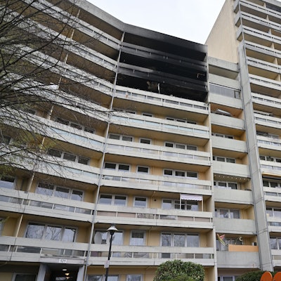 Insgesamt wurden bei dem Feuer in dem Gronauer Hochhaus fünf Wohnungen unbewohnbar.