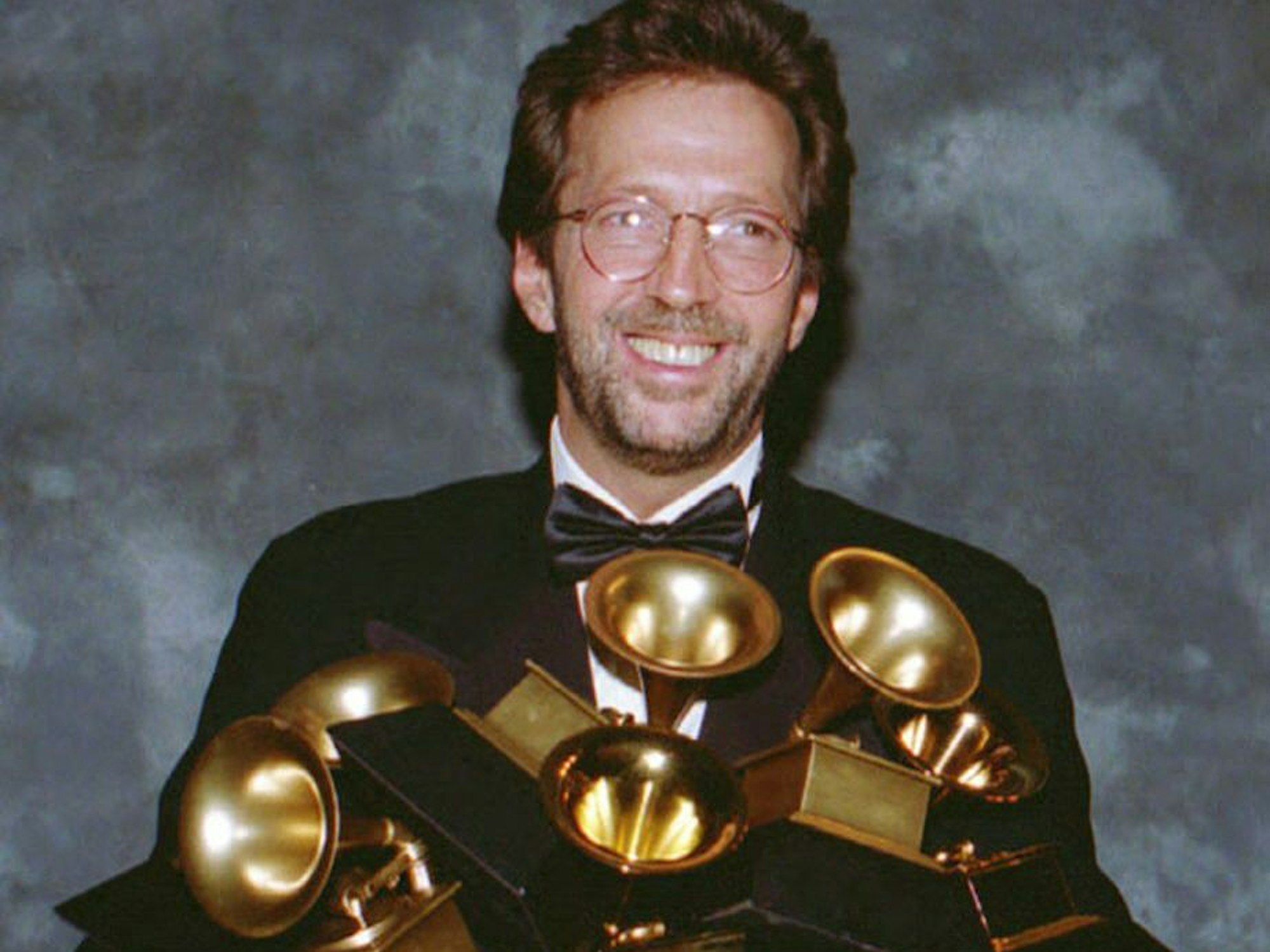 Anfang 1993 hagelte es Grammys für Eric Clapton. Insgesamt 17 Mal wurde er in seiner Karriere mit der begehrten Trophäe ausgezeichnet.