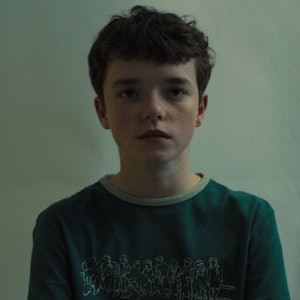 Das Bild zeigt eine Szene aus der britischen Netflix-Produktion "Adolescence" mit Jamie Miller, gespielt von Owen Cooper. Foto: -/Netflix/dpa