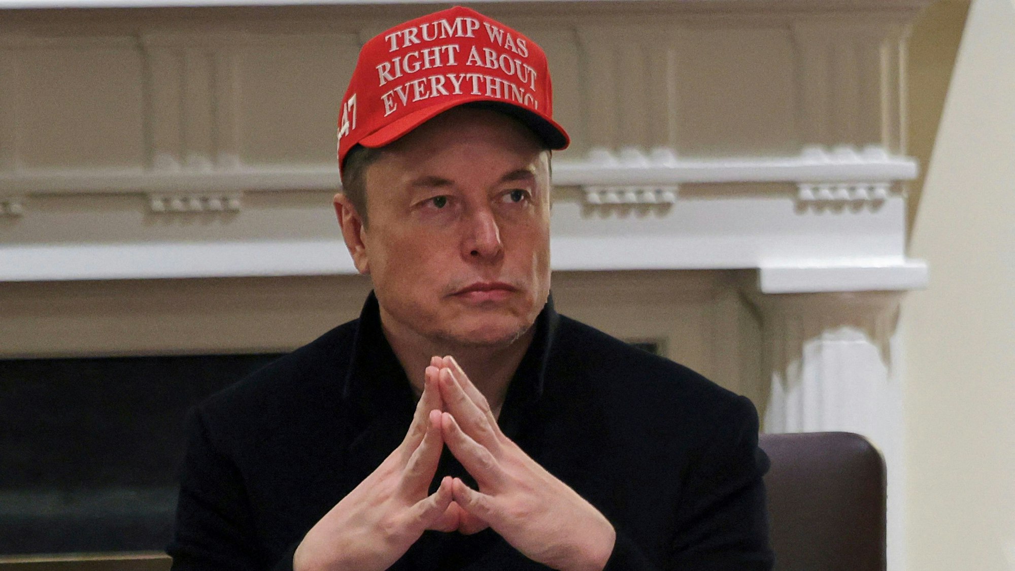 Elon Musk nimmt an einer Kabinettssitzung mit US-Präsident Trump im Weißen Haus teil. (Archivbild)