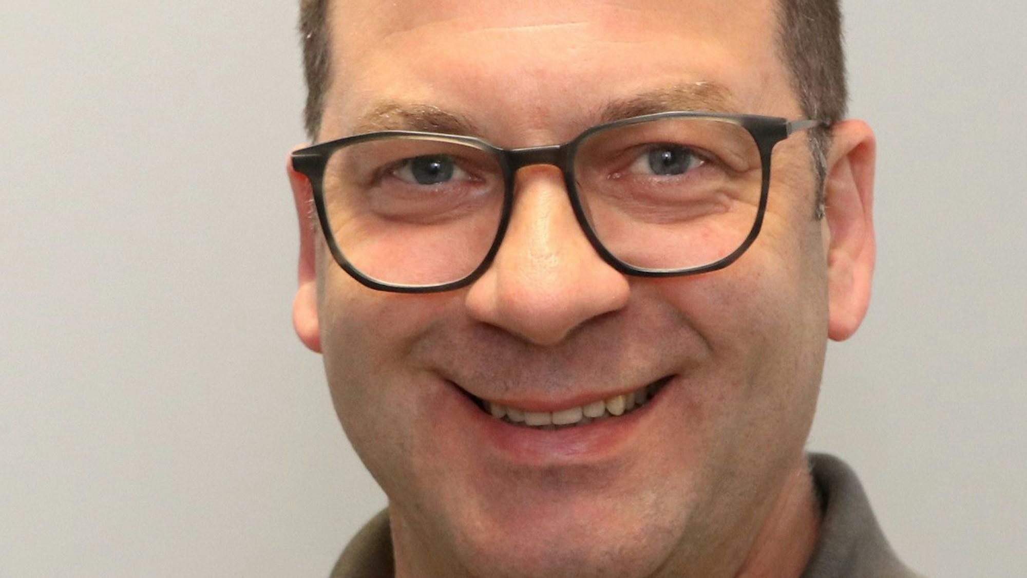 Auf dem Bild ist der neue Prinz von Frechen, Mirko Gaul, zu sehen.