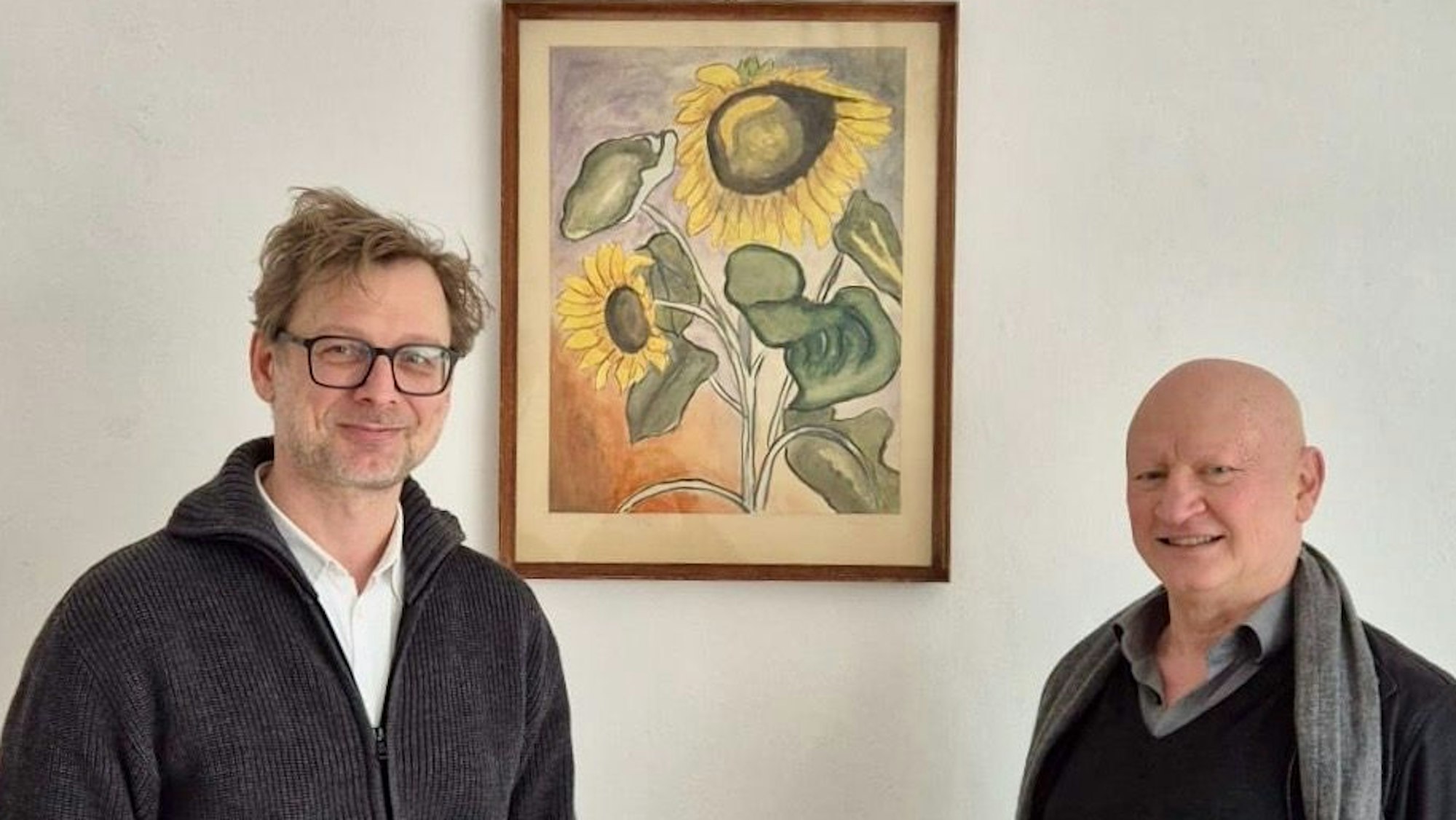 Bernd David (l.) und Ralf Goldschmidt mit dem wiedergefundenen Bild.