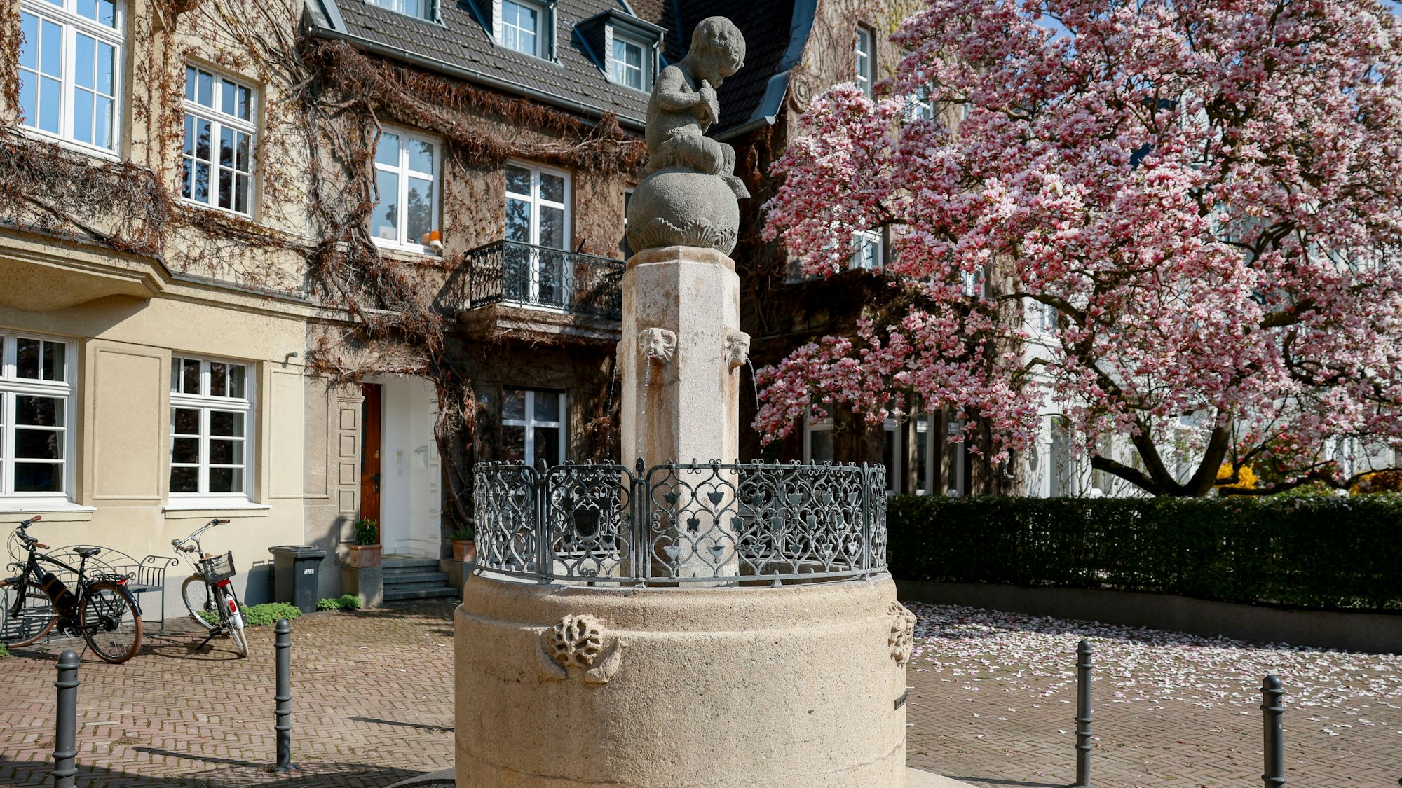 28.03.2025, Köln: Der Panbrunnen auf dem Pauliplatz.
Die Stadt Köln hat die Brunnensaison eröffnet.
Foto: Michael Bause
