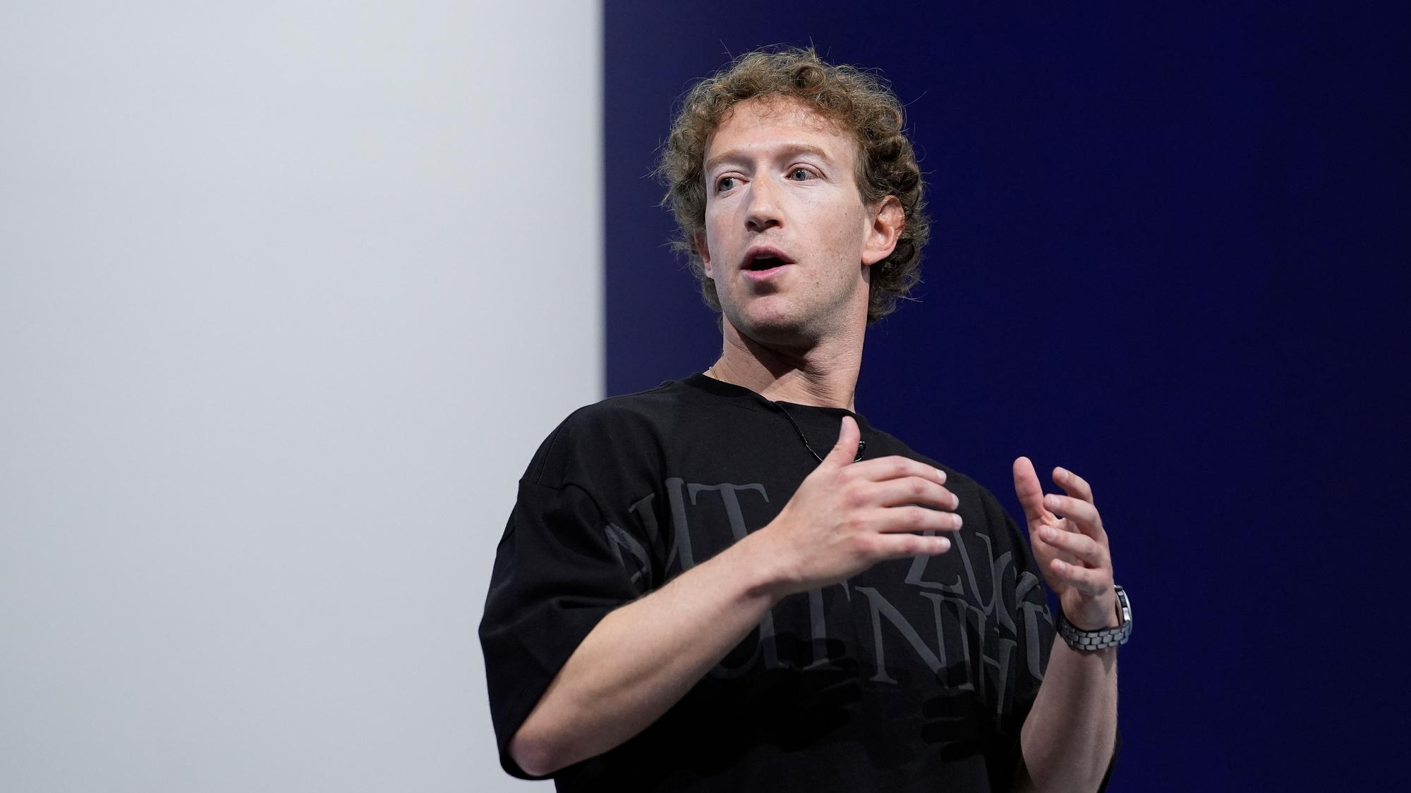 Meta-CEO Mark Zuckerberg spricht bei einer Veranstaltung.