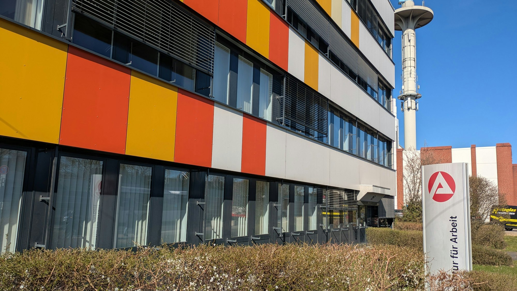 Das Gebäude der Agentur für Arbeit in Leverkusen