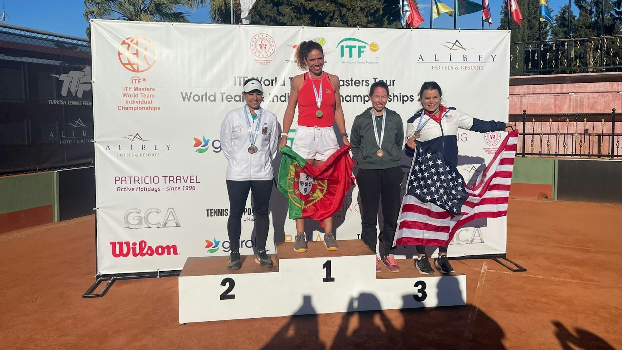 Siegerehrung bei den Frauen der Altersklasse 35.