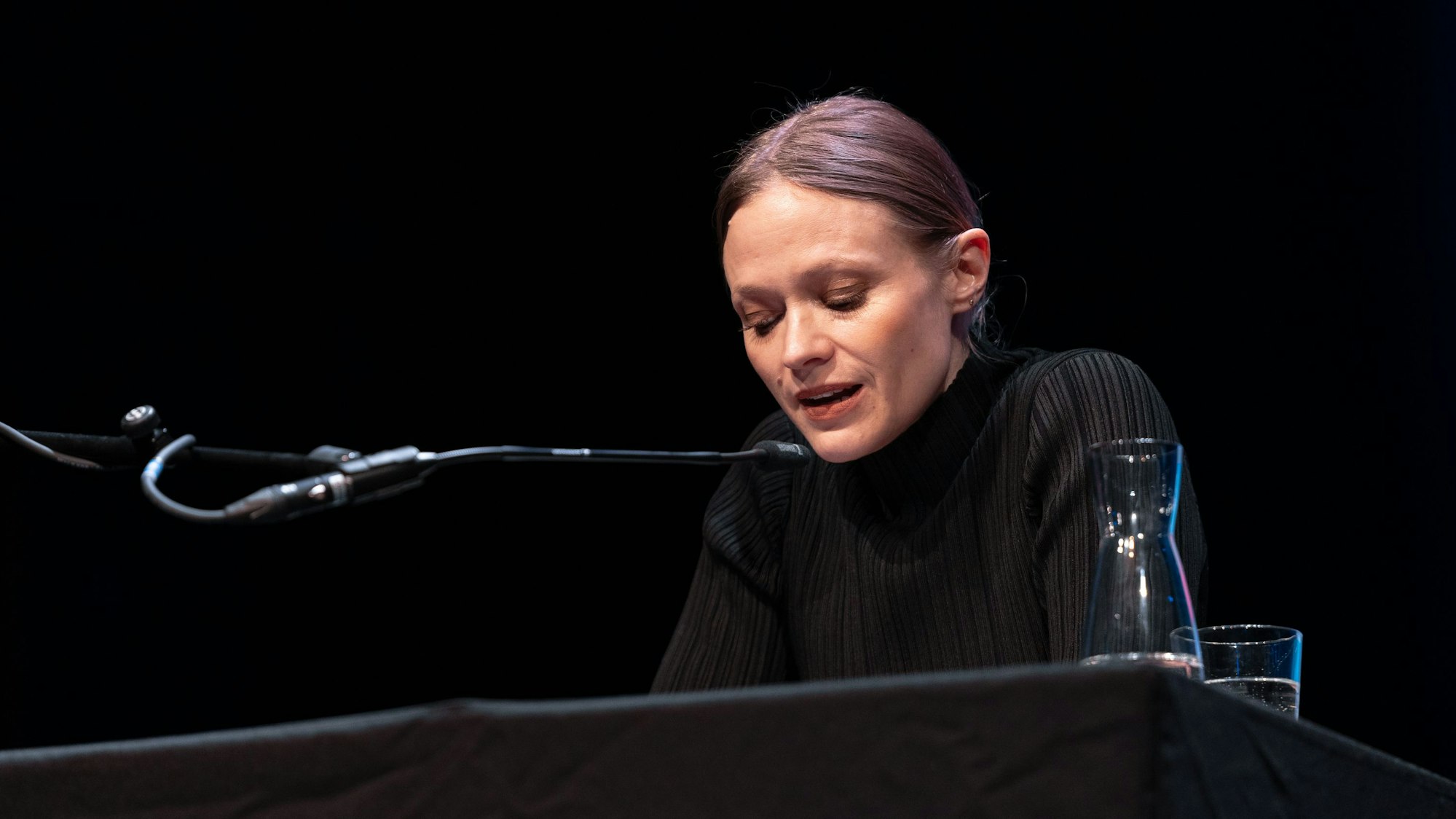 Mavie Hörbiger las aus „Heidi“ und „Dracula“