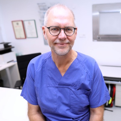 Der Kölner Professor Arno Dormann ist Experte für Darmgesundheit.