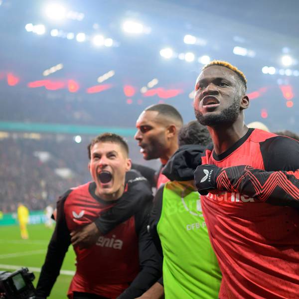 Jubel LEV um Patrik SCHICK LEV nach seinem Tor zum 2:2, v.l. Patrik SCHICK LEV, Jonathan TAH LEV, Victor BONIFACE LEV, Jonas HOFMANN LEV Fussball DFB Pokal Viertelfinale, Bayer 04 Leverkusen LEV - 1. FC Koeln K 3:2 n.V., am 05.02.2025 in Leverkusen/ Deutschland. DFL regulations prohibit any use of photographs as image sequences and/or quasi-video  *** Cheering LEV around Patrik SCHICK LEV after his goal to 2 2, from l Patrik SCHICK LEV , Jonathan TAH LEV , Victor BONIFACE LEV , Jonas HOFMANN LEV Soccer DFB Pokal Quarterfinal, Bayer 04 Leverkusen LEV 1 FC Koeln K 3 2 n V , on 05 02 2025 in Leverkusen Germany DFL regulations prohibit any use of photographs as image sequences and or quasi video Â