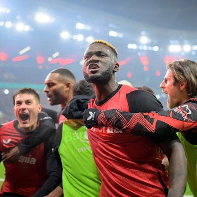 Jubel LEV um Patrik SCHICK LEV nach seinem Tor zum 2:2, v.l. Patrik SCHICK LEV, Jonathan TAH LEV, Victor BONIFACE LEV, Jonas HOFMANN LEV Fussball DFB Pokal Viertelfinale, Bayer 04 Leverkusen LEV - 1. FC Koeln K 3:2 n.V., am 05.02.2025 in Leverkusen/ Deutschland. DFL regulations prohibit any use of photographs as image sequences and/or quasi-video  *** Cheering LEV around Patrik SCHICK LEV after his goal to 2 2, from l Patrik SCHICK LEV , Jonathan TAH LEV , Victor BONIFACE LEV , Jonas HOFMANN LEV Soccer DFB Pokal Quarterfinal, Bayer 04 Leverkusen LEV 1 FC Koeln K 3 2 n V , on 05 02 2025 in Leverkusen Germany DFL regulations prohibit any use of photographs as image sequences and or quasi video Â