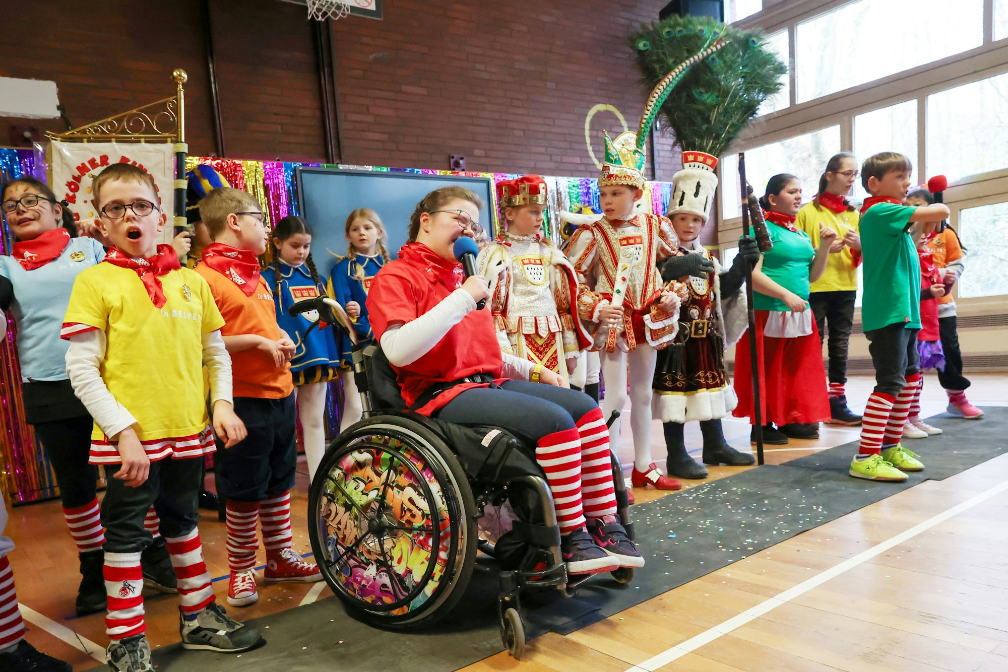 Kinderdreigestirn und Belve Pänz an der LVR-Förderschule Belvedere