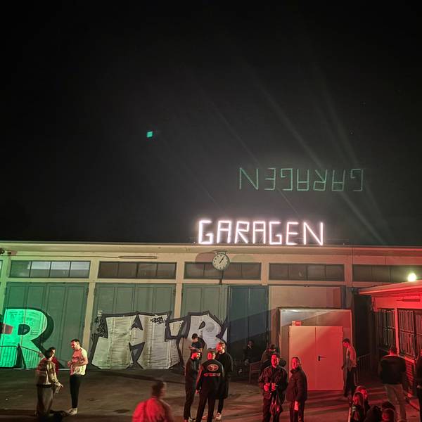 Beleuchteter Schriftzug Garagen