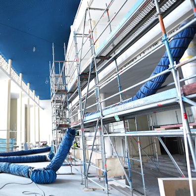 So sieht es im Foyer des Opernhauses aus.