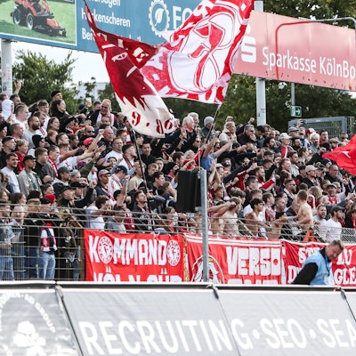 Fussball, Regionalliga West Saison 2024/2025 7. Spieltag SC Fortuna Köln - MSV Duisburg 14.09.2024, Südstadion Köln Fans Fortuna Köln Köln Südstadion Nordrhein-Westfahlen Deutschland *** Sport, Football, Regionalliga West Season 2024 2025 7 Matchday SC Fortuna Köln MSV Duisburg 14 09 2024, Südstadion Köln Fans Fortuna Köln Köln Südstadion Nordrhein Westfahlen Germany