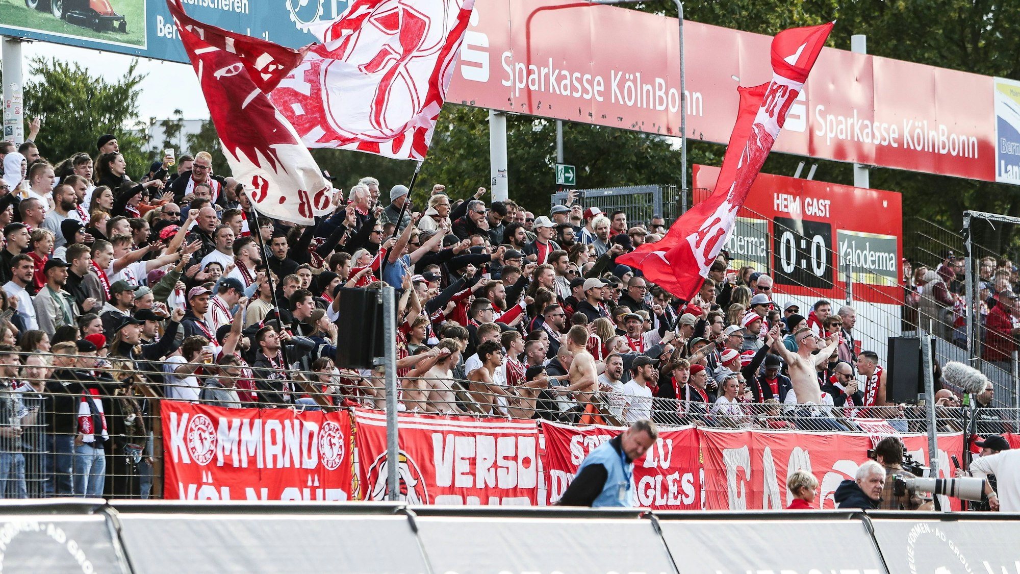 Fussball, Regionalliga West Saison 2024/2025 7. Spieltag SC Fortuna Köln - MSV Duisburg 14.09.2024, Südstadion Köln Fans Fortuna Köln Köln Südstadion Nordrhein-Westfahlen Deutschland *** Sport, Football, Regionalliga West Season 2024 2025 7 Matchday SC Fortuna Köln MSV Duisburg 14 09 2024, Südstadion Köln Fans Fortuna Köln Köln Südstadion Nordrhein Westfahlen Germany