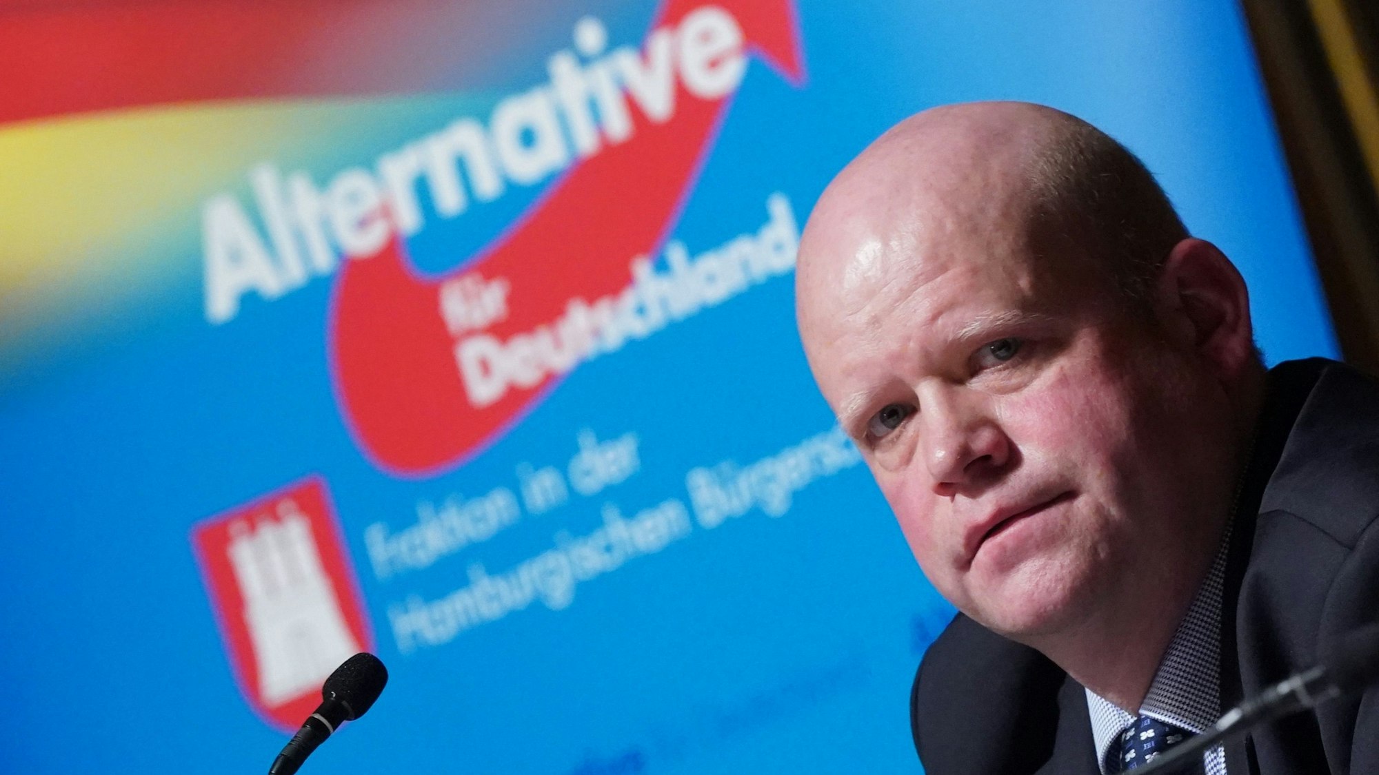 Ulrich Vosgerau ist bei einem AfD-Treffen zu sehen.