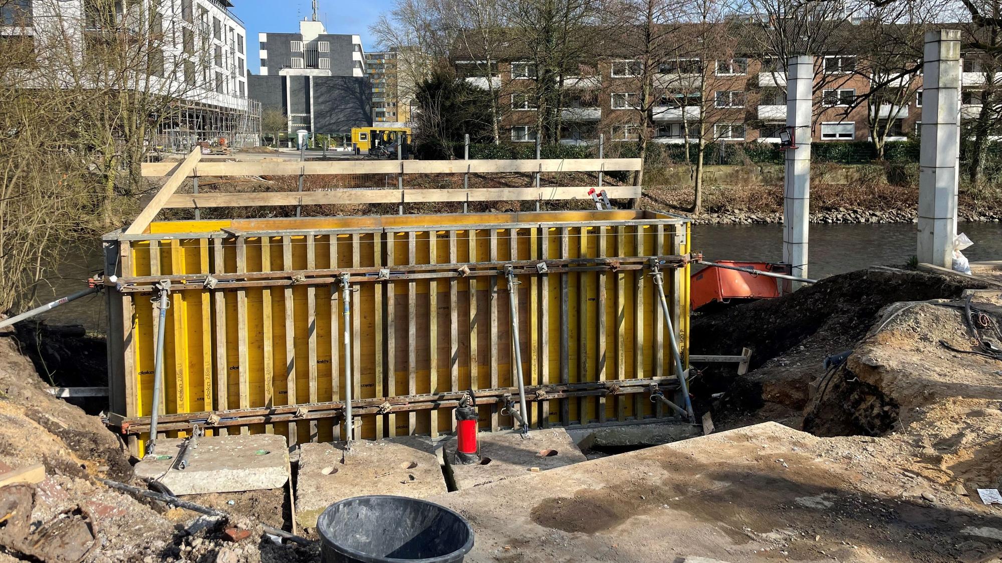 Die Baustelle für die neue Henleybrücke, Stand 16. Februar 2025.
