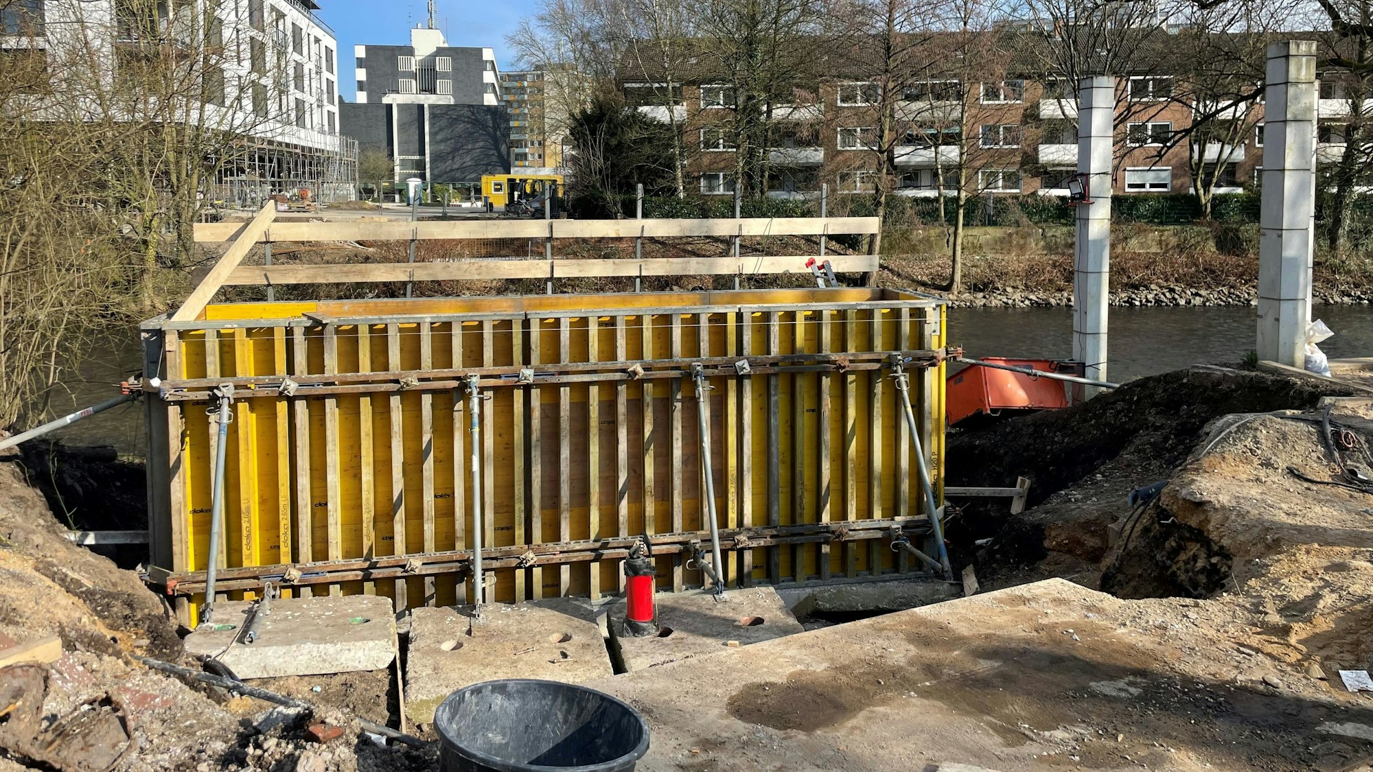 Die Baustelle für die neue Henleybrücke, Stand 16. Februar 2025.