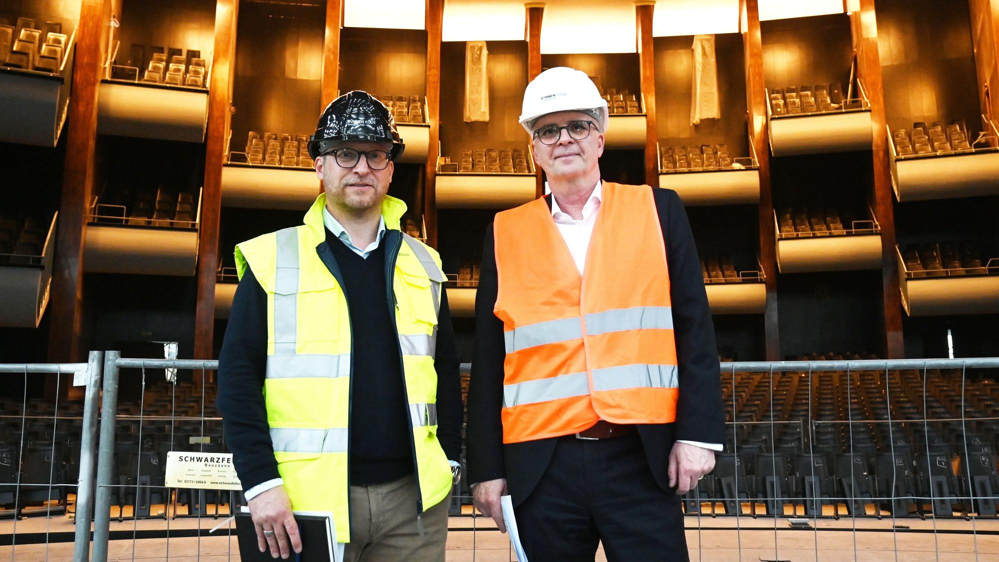 Baudezernent Markus Greitemann (rechts) und der externe Projektmanager Jürgen Marc Volm.