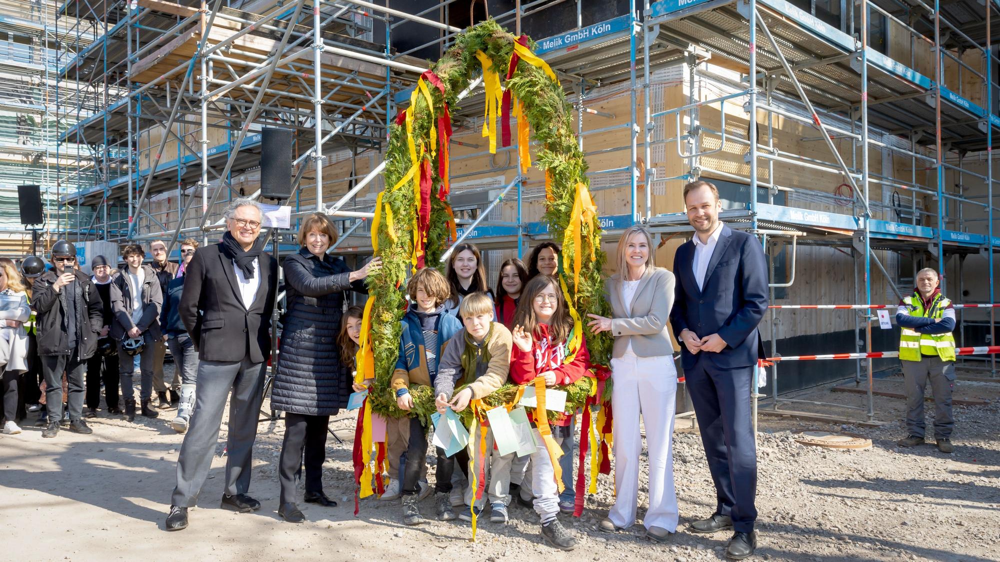 Richtfest Gesamtschule Ossendorf