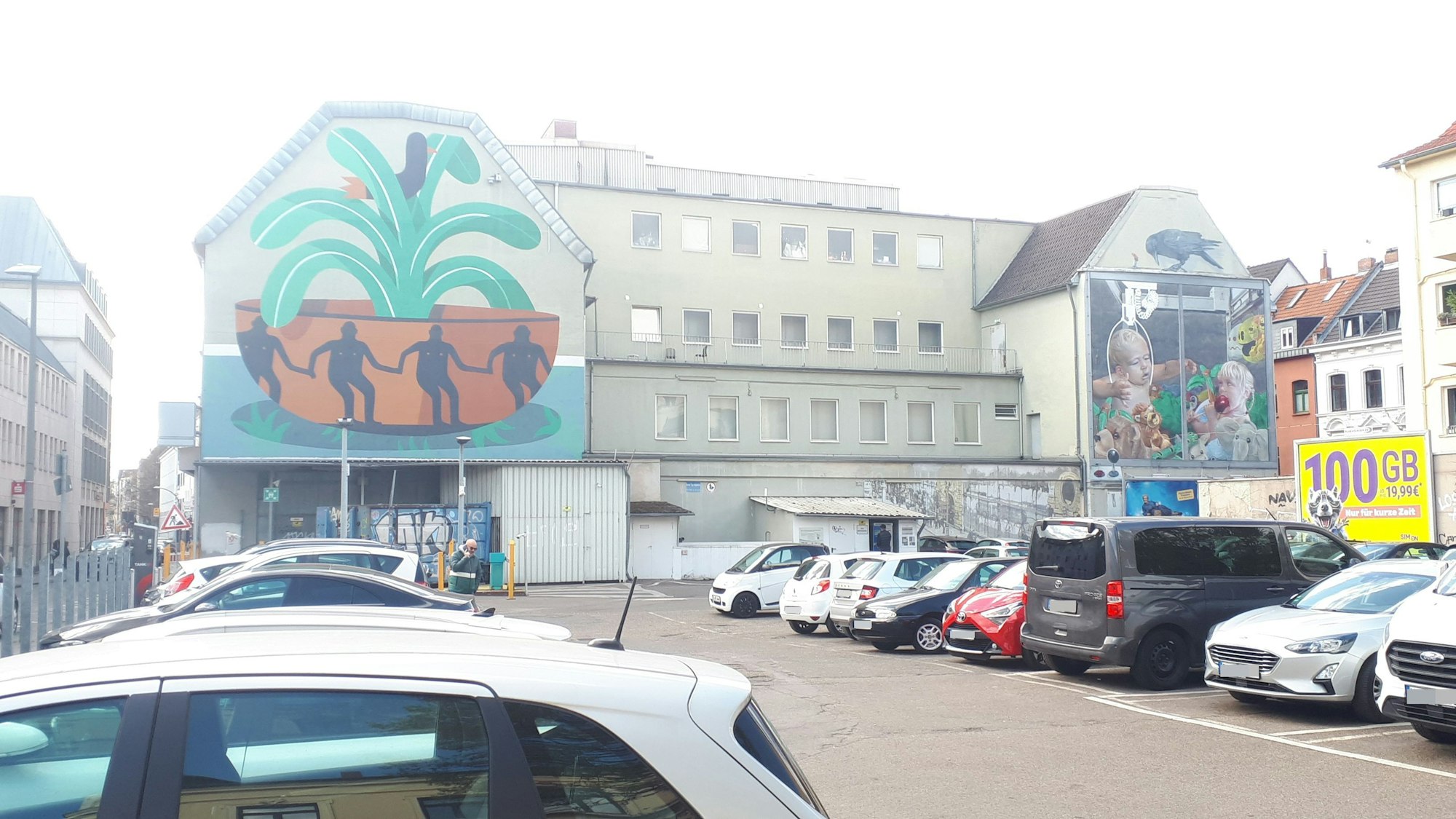Parkplatz des Galeria-Kaufhauses, Ecke Wilhelmstraße / Gartenstraße / Nelkenstraße